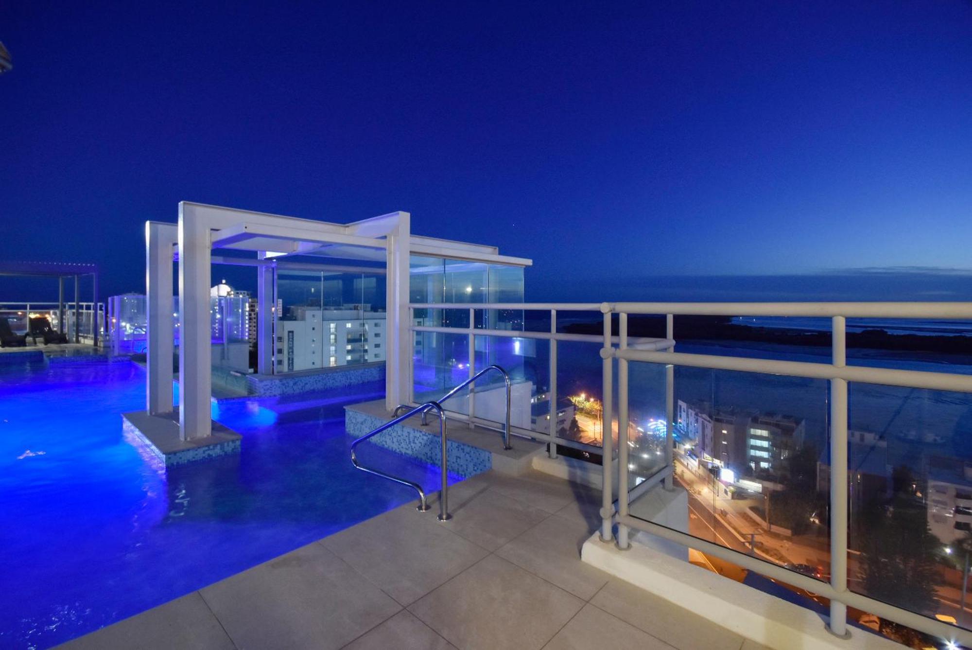 Pumicestone Blue Hotel Caloundra Ngoại thất bức ảnh
